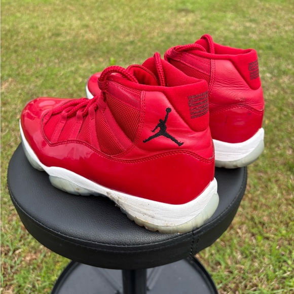 Nike Air Jordan 11 Retro High Win Like \'96 Red Shoes Sneakers 378037-623 Sz 9.5 main image 11